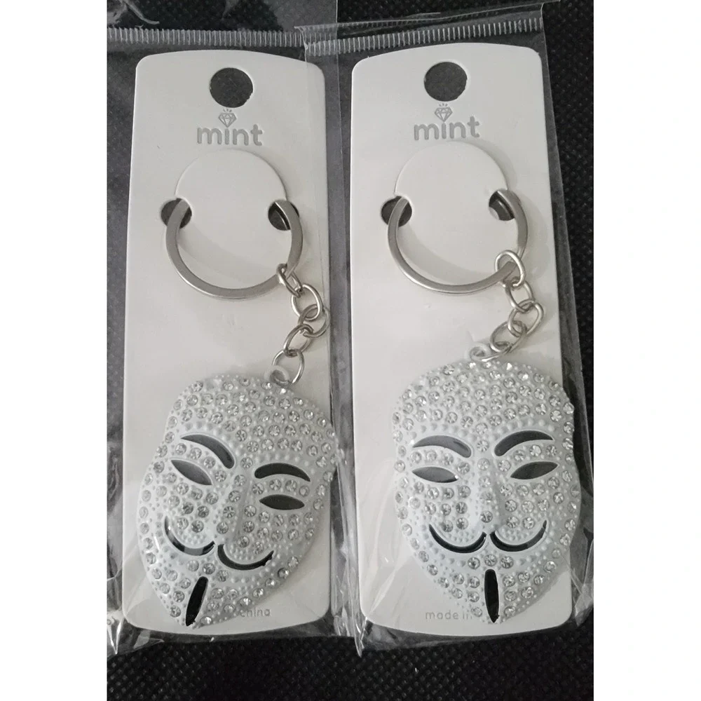 Mint‎ Anonymous Guy Fawkes Mask Keychain White Rhinestone V for Vendetta Crystal